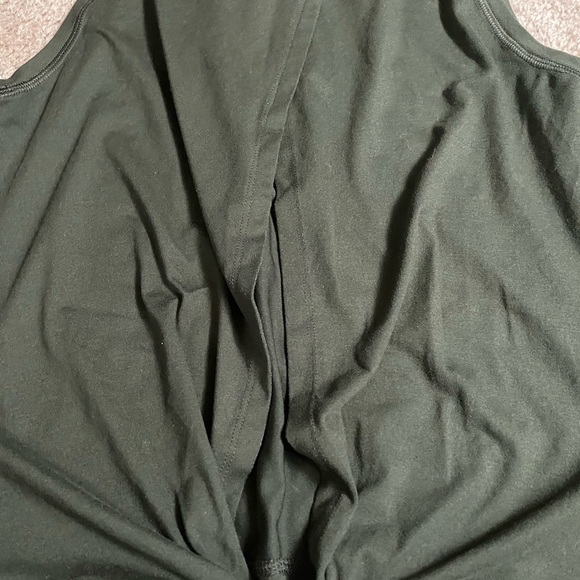 Workout tank - Picture 4 of 5